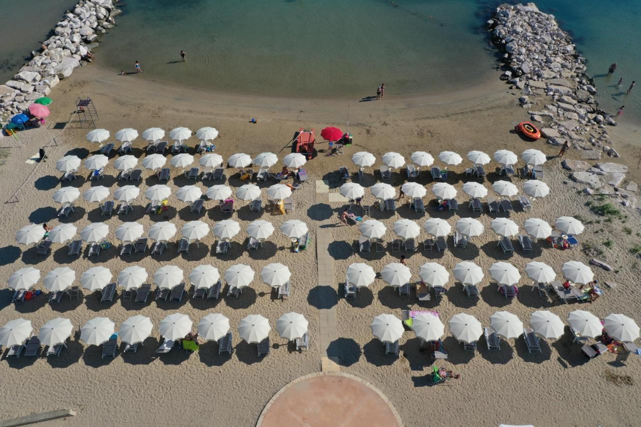 Hotel Strand Marina Di Montenero Ngoại thất bức ảnh