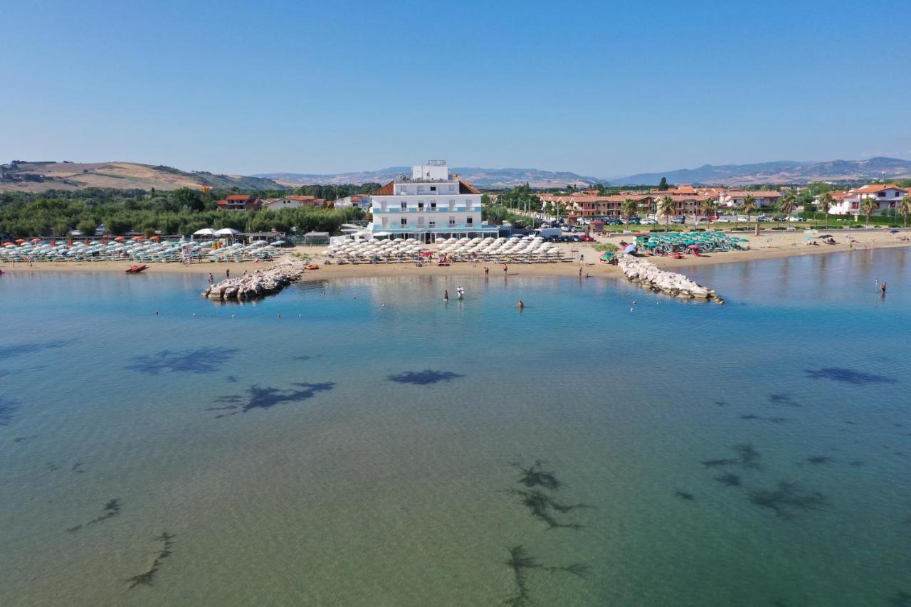 Hotel Strand Marina Di Montenero Ngoại thất bức ảnh